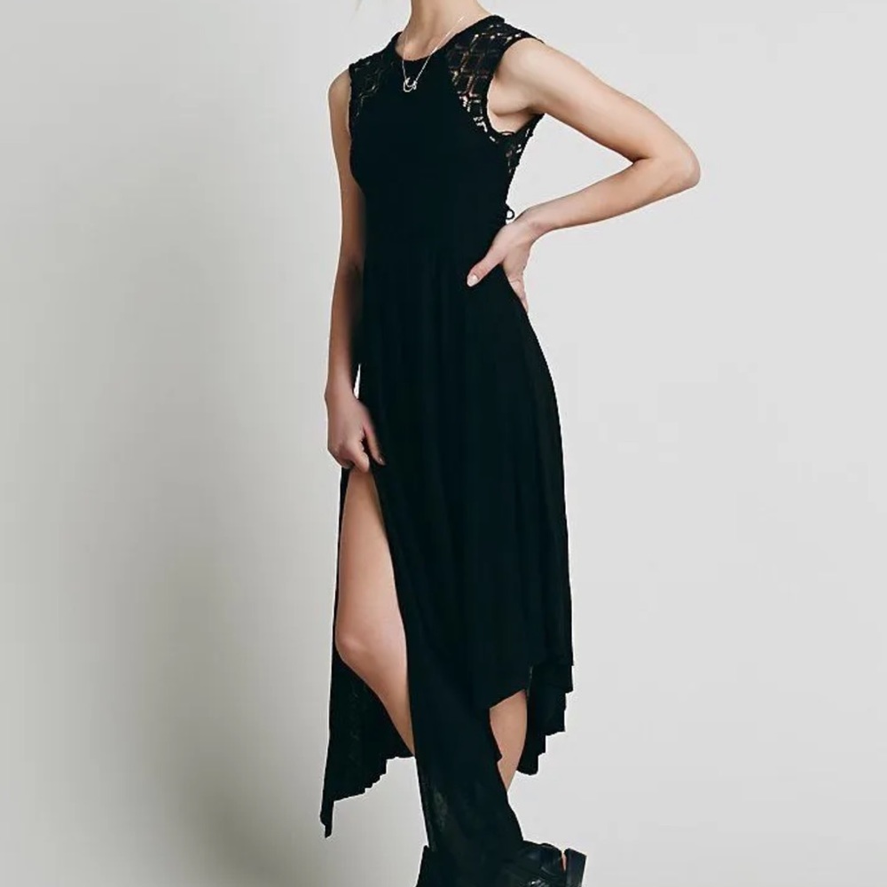 FREE PEOPLE BLACK CROCHET SLIT MIDI DRESS SIZE  XS “AFTERNOON DELIGHT”